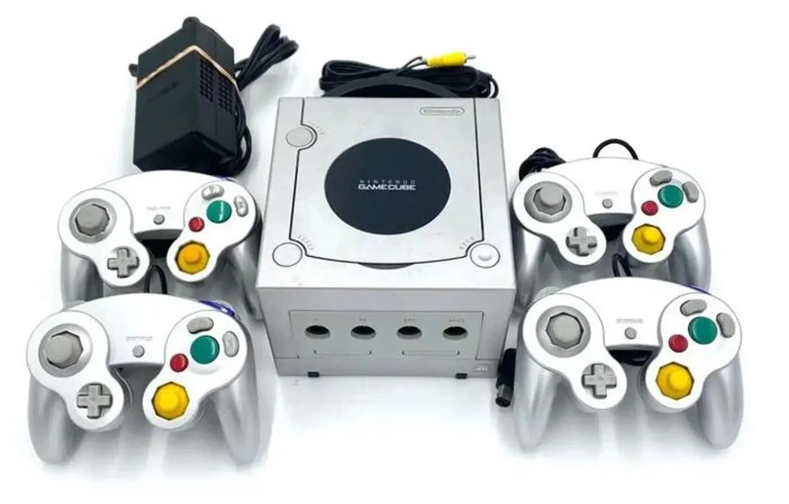 Nintendo GameCube Console NGC Console Various Colors + 4 Controller + Wires Bundle